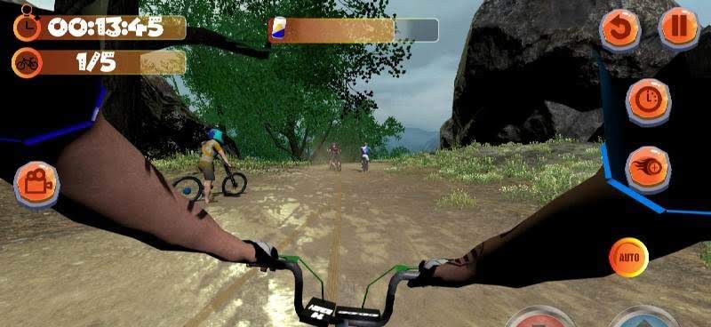 MTB Downhill 2 Multiplayer gameplay screenshot 2